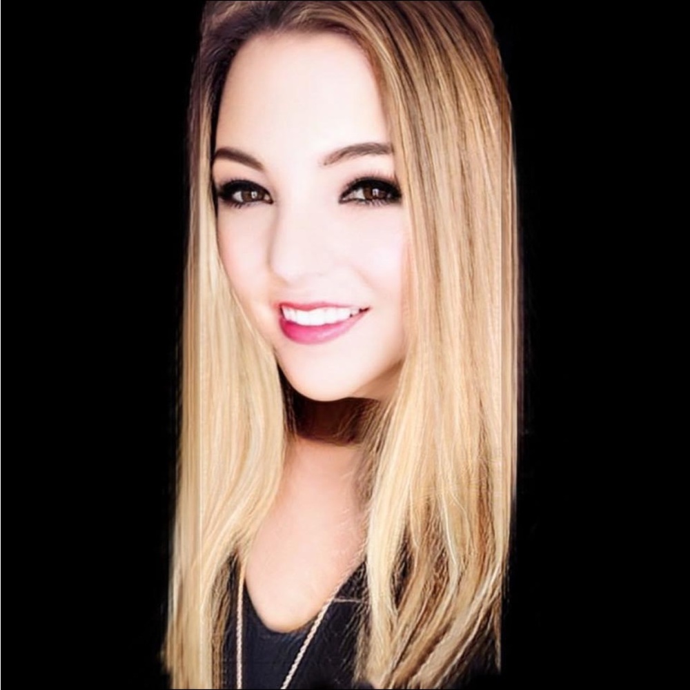Meet your Posher, Danielle
